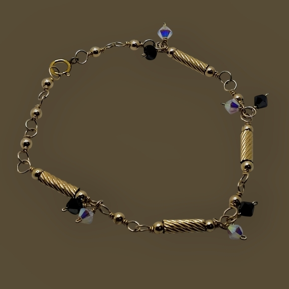 90s Vintage Elegant Gold Tone and Black Beaded Bracelet - Picture 1 of 9